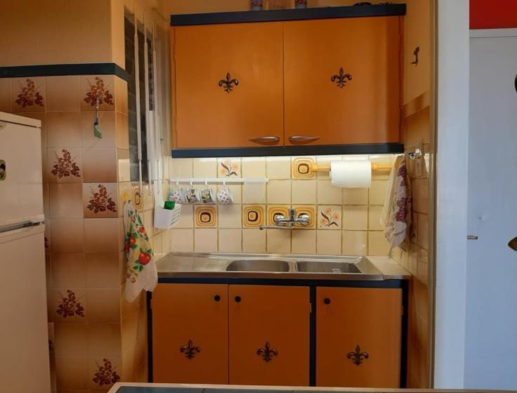Апартаменти Μαγευτικο Ηλιβασιλεμα Μαρμαρι Ευβοιας Marmari  Екстер'єр фото